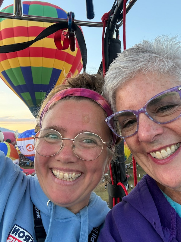 Flying at Albuquerque balloon fiesta